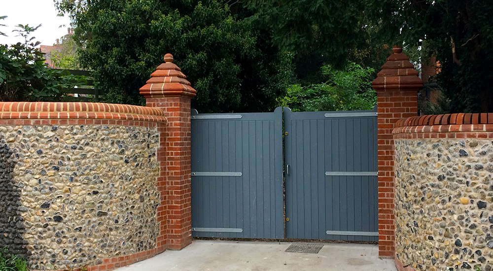 School gates, Thetford